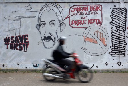 Tukang Ojek: Larangan Melintas Thamrin Dimulai Jam Tujuh Malamlah