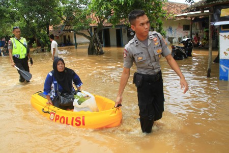Pembangunan Marak, Lingkungan Hidup Kota Cirebon Terancam