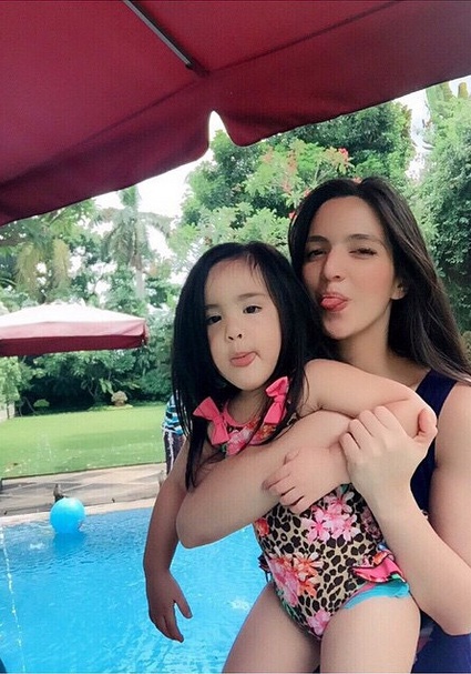 Mikhayla Bakrie, Putri Super Cantik Nia Ramadhani