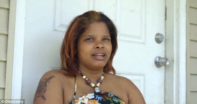 Kisah Unik Ibu Hamil Pemakan Batu