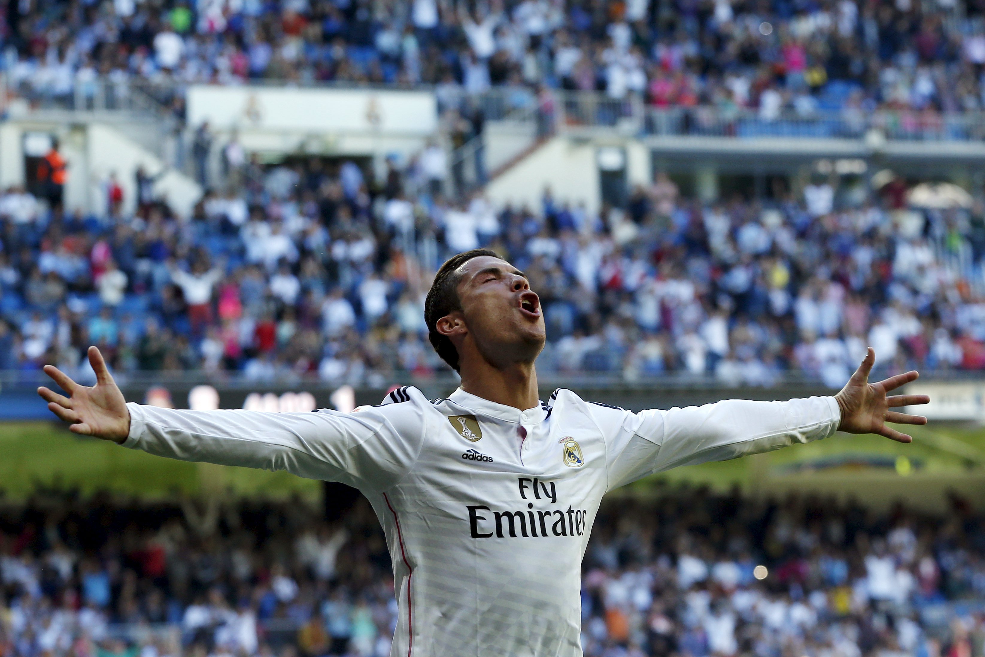 Gol Tendangan Bebas Pertama Cristiano Ronaldo di 2015