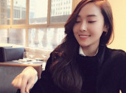 Jessica Jung Menangis Karena Surat yang Diberikan Krystal f(x)