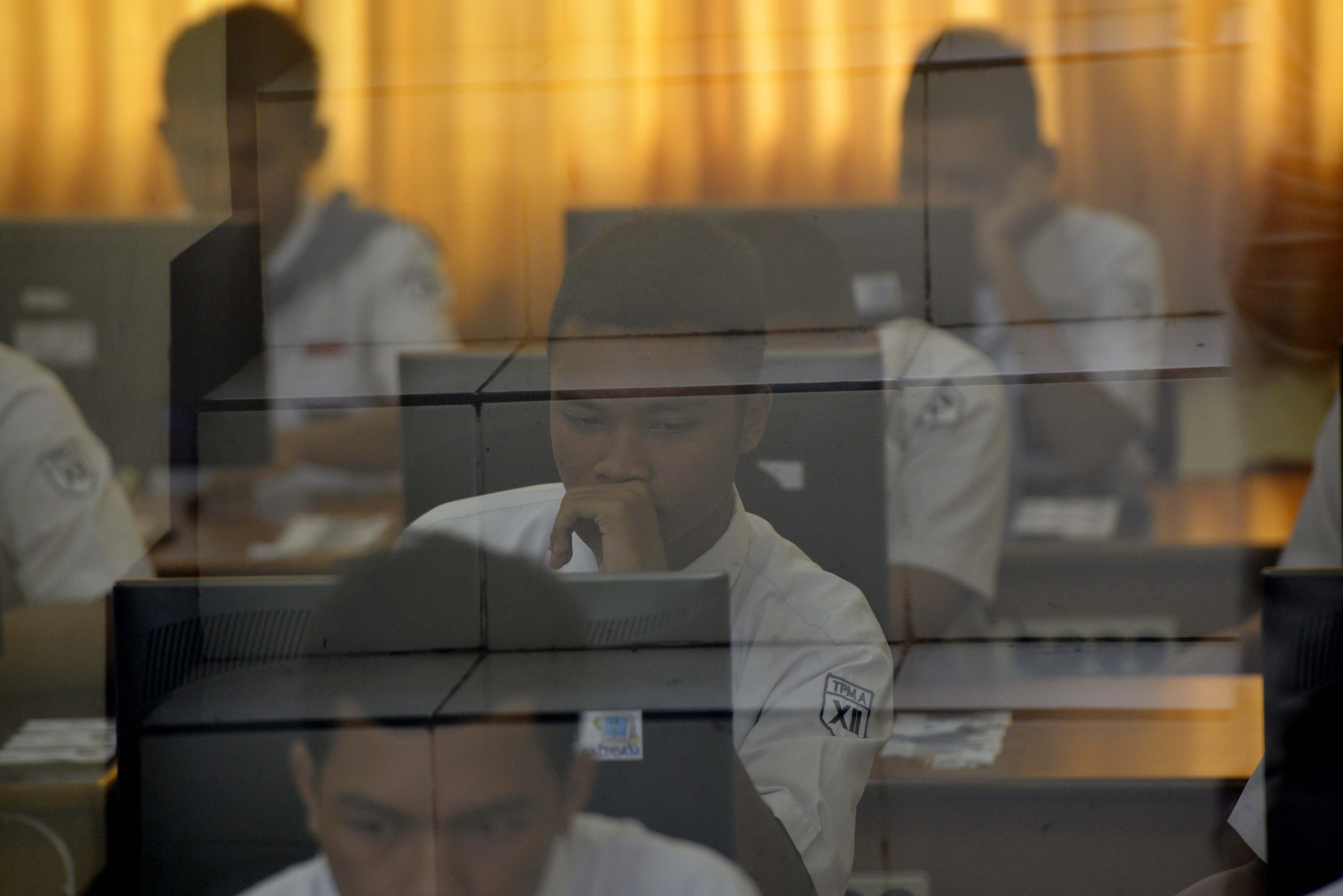 Mendikbud Tegaskan Kelulusan Siswa Dikembalikan ke Sekolah