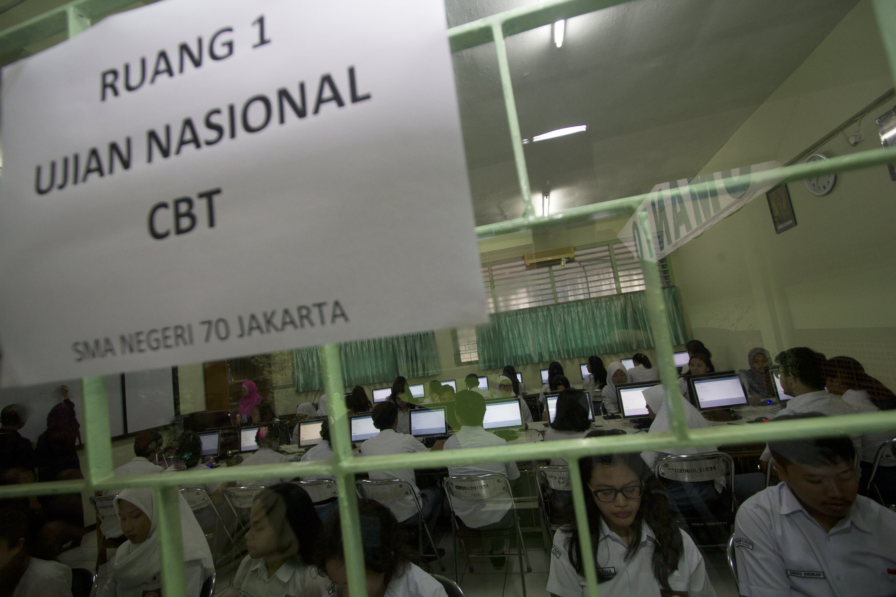Siswa Sekolah Bukan Berbasis Komputer Kritik Pemerintah
