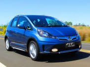Honda Luncurkan Jazz Twist 2016