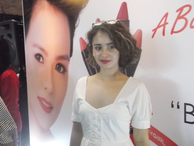 Tips Cantik ala Ayushita 