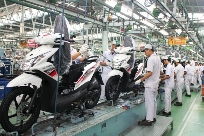 Honda Capai Target Penjualan 64,2 Persen Akhir 2014