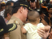 Blusukan Gendong Anak, Ahok Disindir Bestari Barus