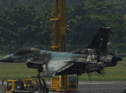 Pesawat Tempur F-16 Terbakar