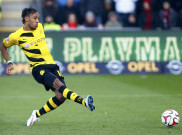 Arsenal Lirik Striker Borussia Dortmund