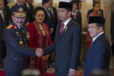 Jokowi Lantik Badrodin Haiti Jadi Kapolri