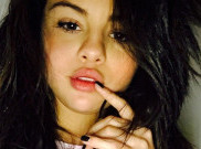 Selena Gomez Pamer Foto Bikini Hot di Instagram