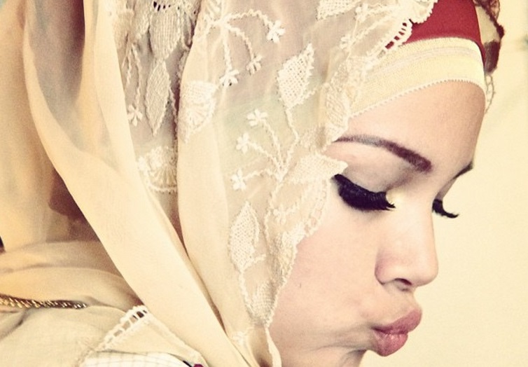 Berhijab, Dewi Sandra Ingin 'Hijrah'