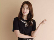 Pose Konyol Park Shin Hye 