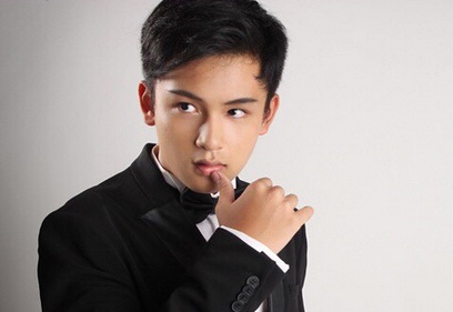 Bentuk Kasih Sayang Fans untuk Randy Martin