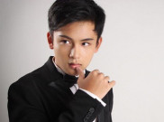 Bentuk Kasih Sayang Fans untuk Randy Martin