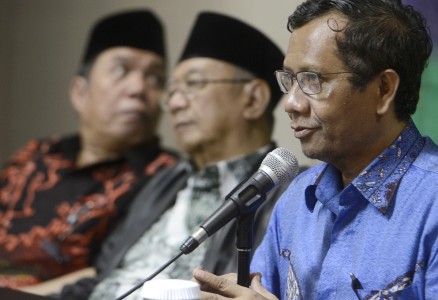 Guyonan Mahfud M.D soal Kisruh PSSI