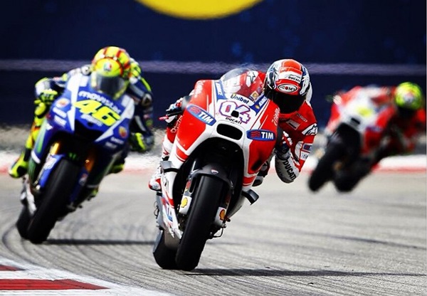 Andrea Dovizioso Kagum pada Valentino Rossi