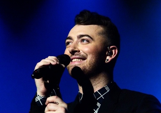 Pita Suara Pendarahan, Sam Smith Batalkan Konser