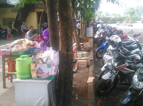 Setiap Hari, PKL KAA Raup Keuntungan Rp300 Ribu