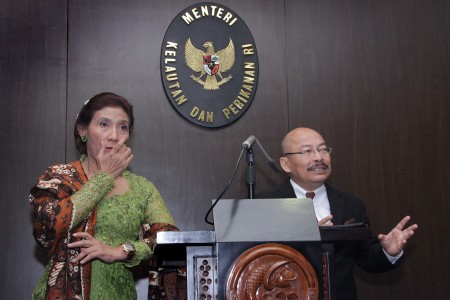 Menteri Susi Pudjiastuti Akan Terapkan Baju Daerah di KKP?