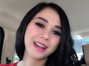 Pesan Aura Kasih untuk Perempuan Indonesia di Hari Kartini