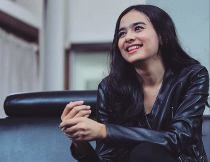 Mengenal Sosok Sonya Fatmala, Pendamping Hidup Hengky Kurniawan