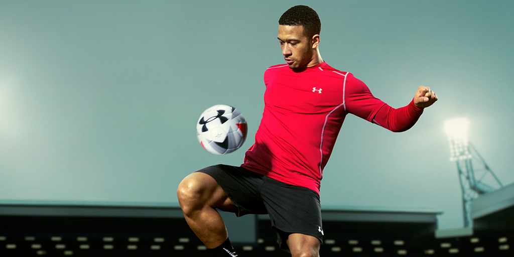 Louis van Gaal Turun Tangan Demi Dapatkan Memphis Depay