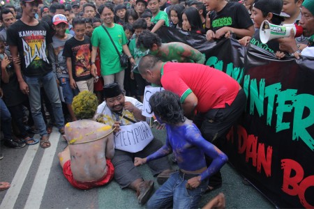 Seluruh Klub QNB League Serang Menpora