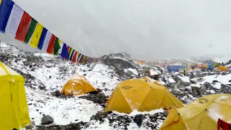 Gunung Everest Geser 3 Sentimeter ke Arah Barat Daya