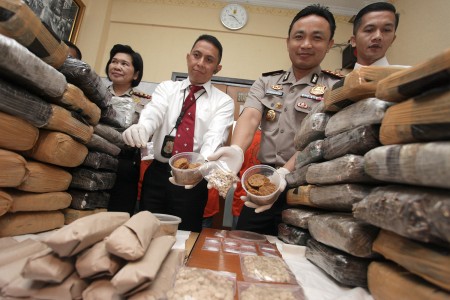 Perempuan Jadi Incaran Pelaku Bisnis Narkoba