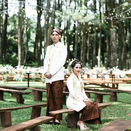 Alasan Andien Menikah di Hutan Pinus