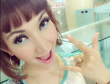 Klarifikasi Kasus Prostitusi Artis, Roro Fitria Gandeng Pengacara