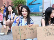 Dilarang Berpakaian Seksi Saat Pameran, Para Model Demo