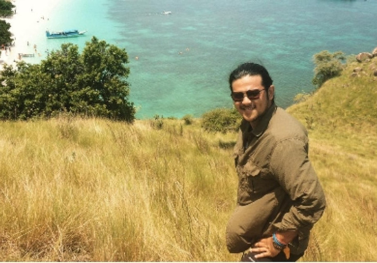 Ramon Y Tungka Ajari Sang Buah Hati Cintai Alam