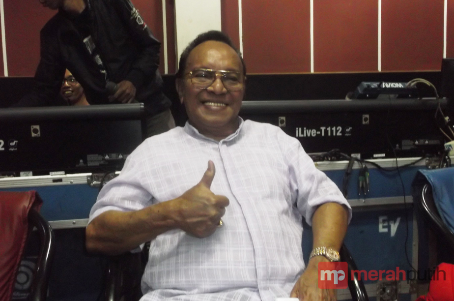 Bob Tutupoly Sempat Kecewa dengan Lagu Pilihan Krisdayanti