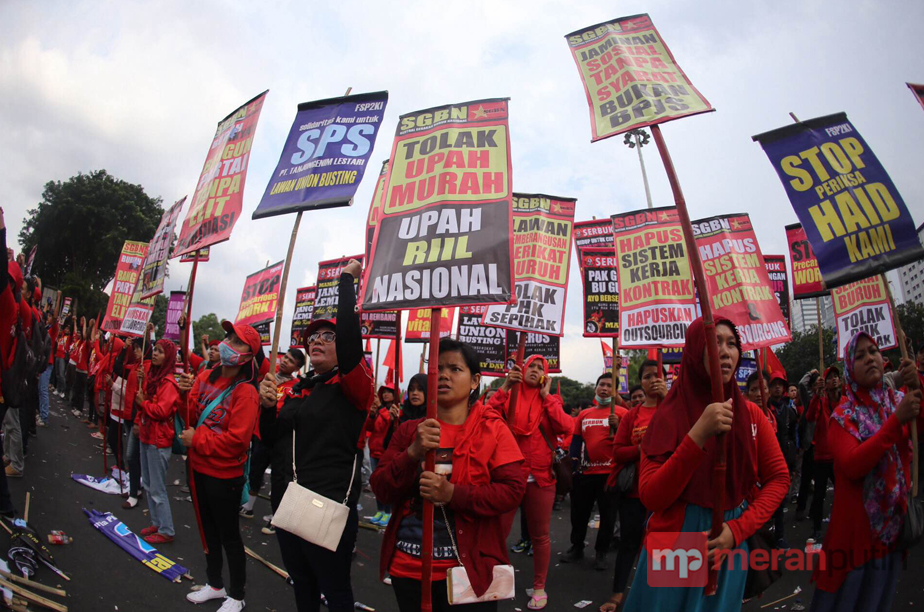 72 Pabrik Sepatu Direlokasi ke Daerah dan Luar Negeri