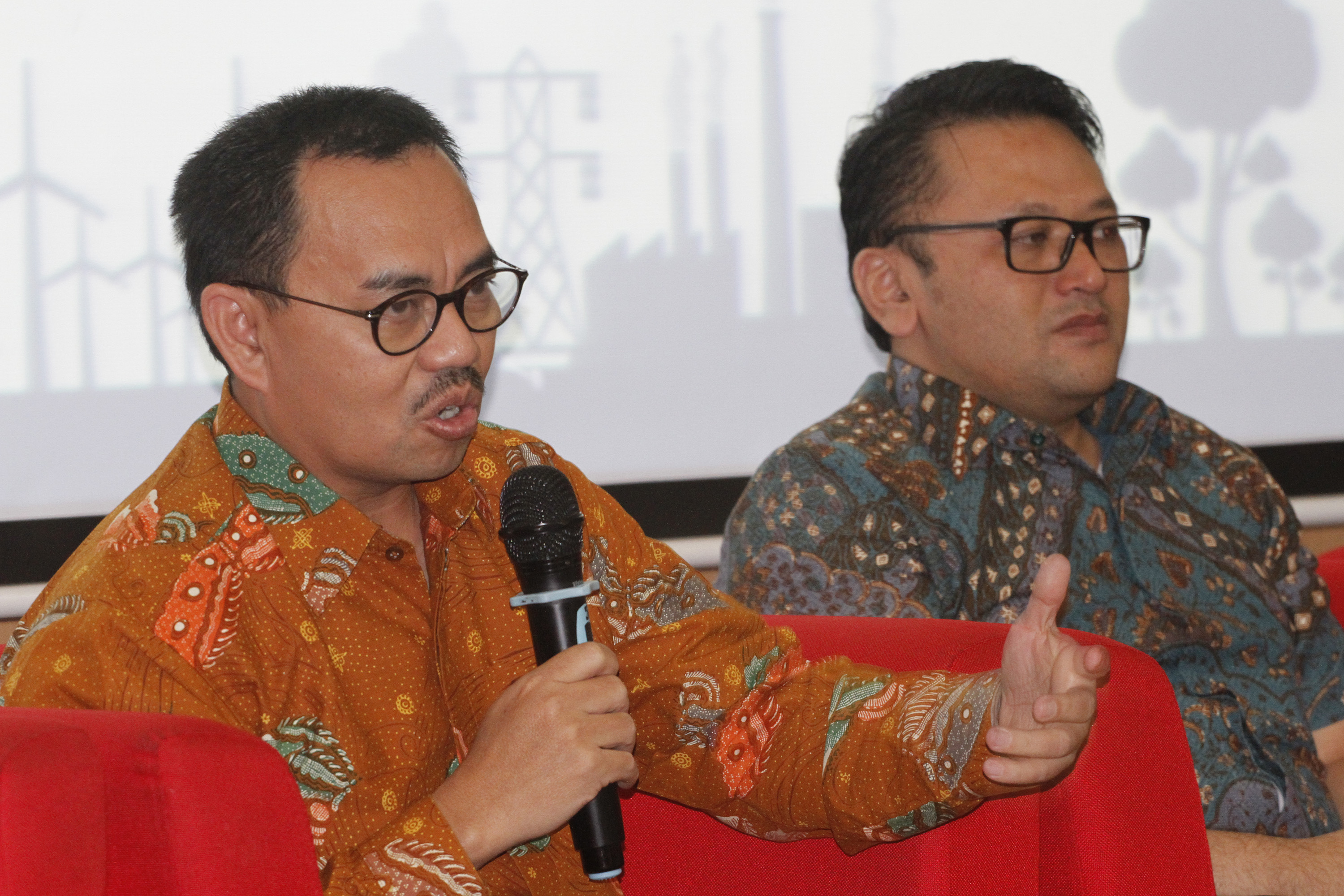 Perlambatan Ekonomi Tidak Halangi Minat Tiongkok Investasi di Sektor Kelistrikan