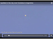 Heboh Tiga Cahaya Misterius di Langit Argentina