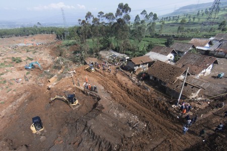 Banjir dan Longsor di Sebagian Wilayah Sulawesi Utara, BNPB: 4 Tewas dan 1 Hilang