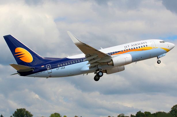 Dalam Keadaan Darurat, Penumpang Sukses Mendaratkan Pesawat Jet Airways