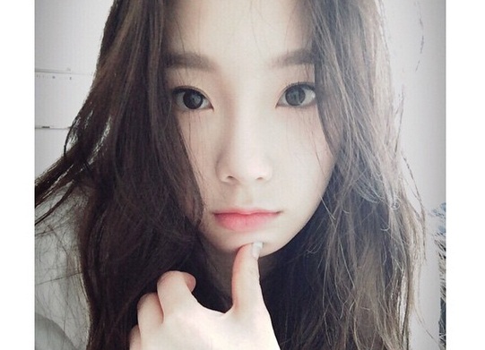 Taeyeon SNSD Pamer Rambut Baru