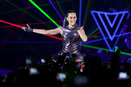 Wow, Katy Perry Raih Predikat Wanita Terkaya di Musik