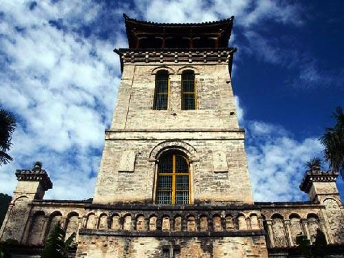 Tiongkok Larang Ada Lambang Salib di Atap Gereja