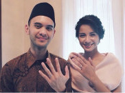 Suasana Tunangan Kirana Larasati dan Tama Gandjar