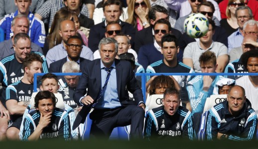 Jose Mourinho Sabet Penghargaan Manajer Terbaik Liga Inggris 2014-15
