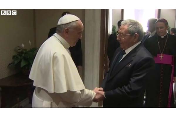 Raul Castro Tobat Karena Paus Fransiskus