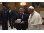 Pembicaraan Rahasia Paus Fransiskus dengan Raul Castro