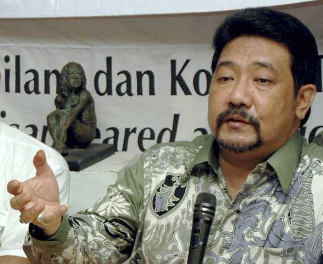 Hendardi: Setya Novanto Bisa Dijerat dengan Penipuan dan Gratifikasi