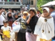 Ratusan Muslim Rohingya Terdampar di Laut Aceh